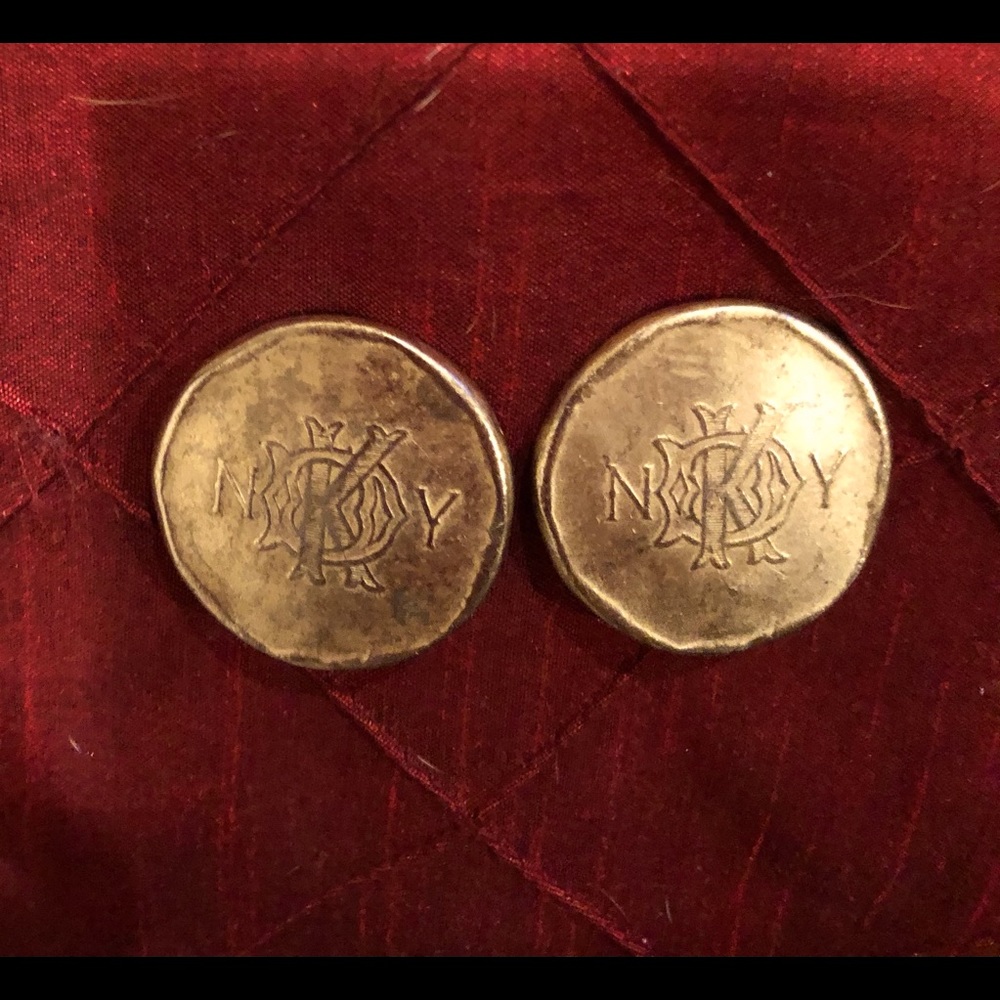DKNY VINTAGE HAMMERED BRUSHED GOLD CLIP EARRINGS